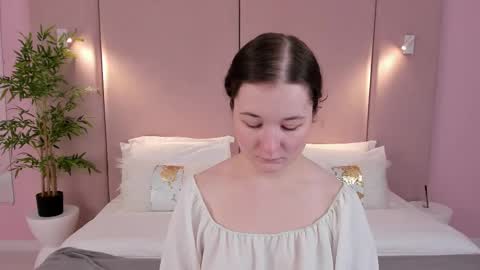 Nancy online show from March 18, 3:20 am