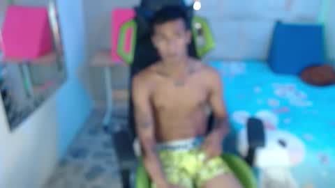 nando_col online show from September 22, 8:22 pm