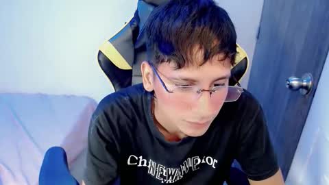 NANI online show from November 8, 3:56 pm