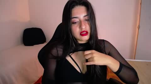 Snapshot of nani_gutierrez chatting on May 24, 6:02 pm Nani online show from May 24, 6:02 pm