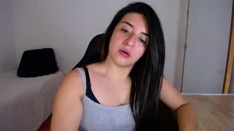 Snapshot of nani_gutierrez chatting on May 28, 1:36 am Nani online show from May 28, 1:36 am