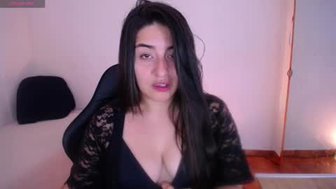 Snapshot of nani_gutierrez chatting on May 30, 9:01 pm Nani online show from May 30, 9:01 pm