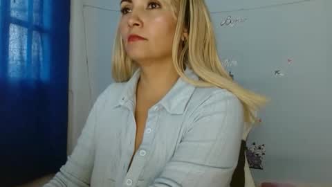 nanis online show from April 19, 7:05 pm