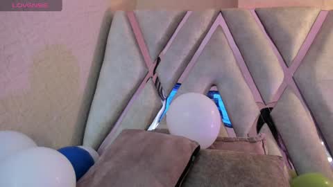 anna online show from April 3, 2:09 am