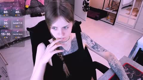 Monday-Friday 12-4 AM and 6-9 AM New York time online show from January 8, 6:20 am