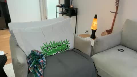 nannerbrains online show from April 12, 7:41 pm