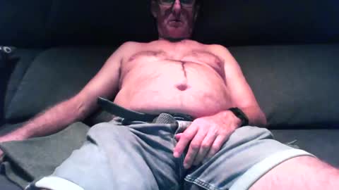 nano22968832 online show from October 18, 8:31 pm