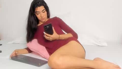 nany_model25 online show from February 20, 4:25 pm