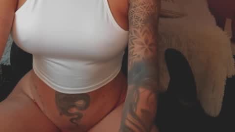 Snapshot of nany_tnt chatting on December 29, 6:56 am NANY online show from December 29, 6:56 am