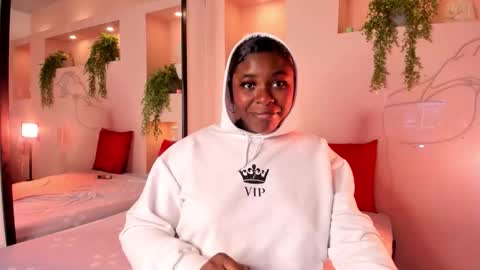 nanymoreno online show from November 10, 12:48 pm