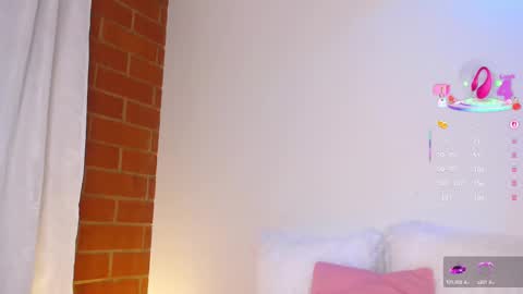 Guys the page has lately failed. If you see me disconnected thats why.   online show from March 5, 11:05 pm