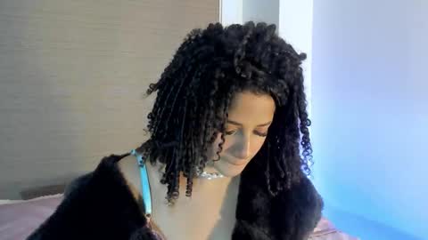 Snapshot of naomidawsonn chatting on October 22, 11:04 pm naomidawson online show from October 22, 11:04 pm