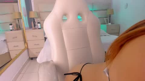 Naomi Frost online show from February 2, 1:10 pm