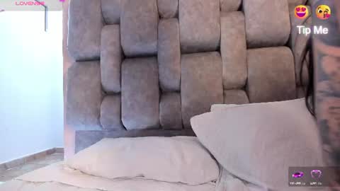 Naomi Frost online show from July 28, 4:39 pm