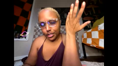 Snapshot of naomigiirl6 chatting on December 14, 1:39 am Naomigiirl6 online show from December 14, 1:39 am