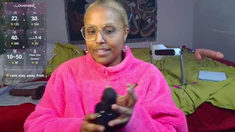 Snapshot of naomigiirl6 chatting on December 26, 6:12 pm Naomigiirl6 online show from December 26, 6:12 pm