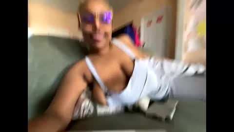 Snapshot of naomigiirl6 chatting on January 26, 4:09 pm Naomigiirl6 online show from January 26, 4:09 pm