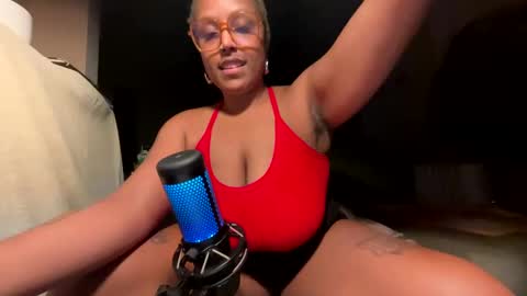 Snapshot of naomigiirl6 chatting on February 28, 10:20 am Naomigiirl6 online show from February 28, 10:20 am