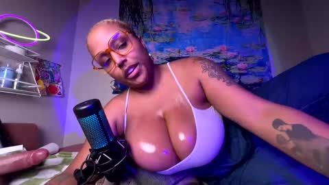 Snapshot of naomigiirl6 chatting on March 11, 11:33 am Naomigiirl6 online show from March 11, 11:33 am