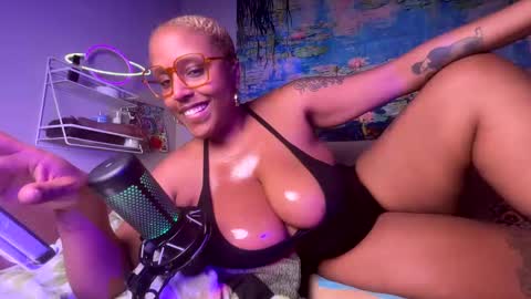 Snapshot of naomigiirl6 chatting on March 12, 7:46 am Naomigiirl6 online show from March 12, 7:46 am