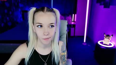 naomihita online show from November 19, 10:48 am