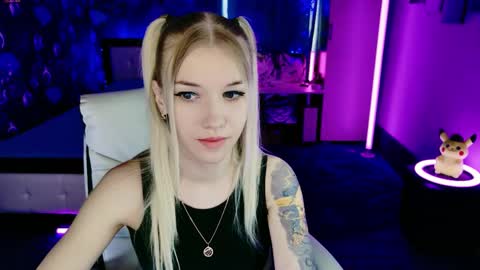 naomihita online show from April 21, 6:31 am