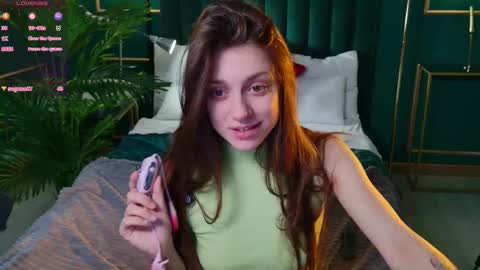 Naomi online show from October 9, 5:05 am