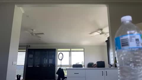 Snapshot of naomirhoades chatting on March 12, 12:42 am naomirhoades online show from March 12, 12:42 am