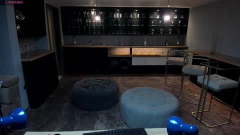 Naomi online show from November 28, 11:57 am