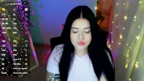 Snapshot of naomivibes chatting on July 2, 6:41 am Naomi online show from July 2, 6:41 am
