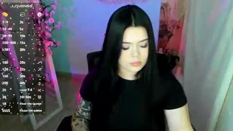 Snapshot of naomivibes chatting on July 10, 6:50 am Naomi online show from July 10, 6:50 am
