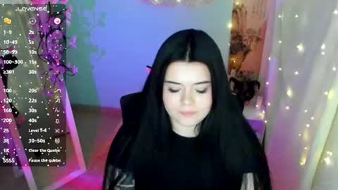 Snapshot of naomivibes chatting on July 10, 6:54 pm Naomi online show from July 10, 6:54 pm