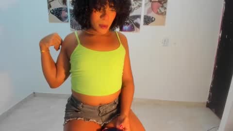 naomiwildburn online show from February 23, 4:13 pm