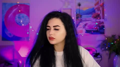 Snapshot of naomiwilsons chatting on October 13, 8:25 am naomiwilsons online show from October 13, 8:25 am