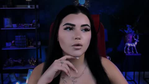 naomiwilsons online show from December 14, 12:21 pm