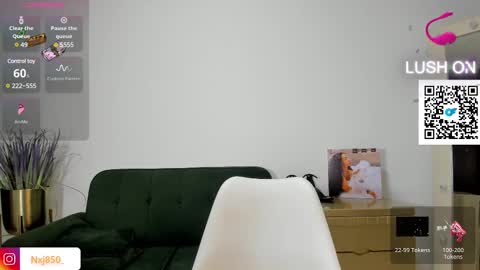 Snapshot of naomixjones1 chatting on February 18, 10:58 pm Naomi online show from February 18, 10:58 pm