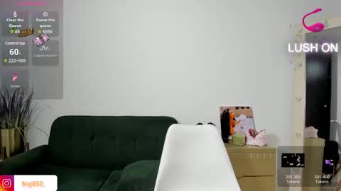 Snapshot of naomixjones1 chatting on March 12, 12:53 am Naomi online show from March 12, 12:53 am