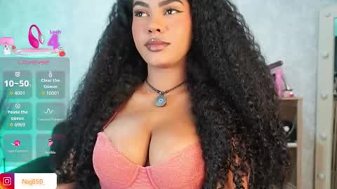 Snapshot of naomixjones1 chatting on November 25, 3:39 am Naomi online show from November 25, 3:39 am