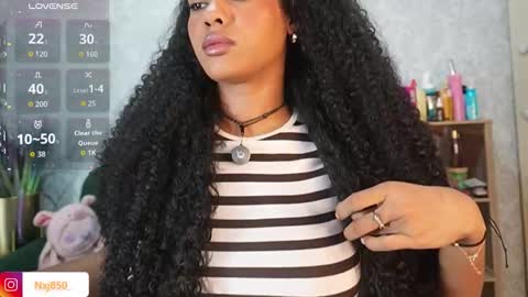 Naomi     online show from December 22, 3:14 am