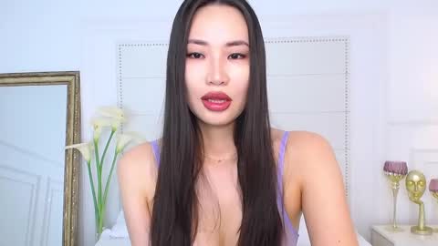 Snapshot of naomiyuu chatting on December 7, 1:25 am Naomi online show from December 7, 1:25 am