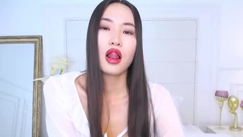 Snapshot of naomiyuu chatting on December 27, 2:14 am Naomi online show from December 27, 2:14 am