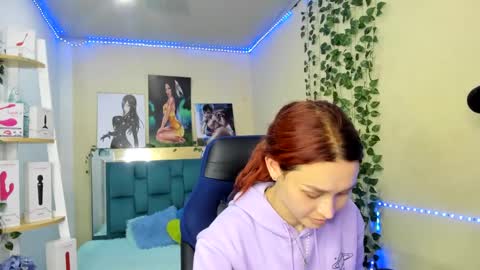 naomy online show from January 27, 7:35 pm