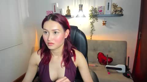 Snapshot of naomy_stanley_ chatting on May 26, 2:07 am naomy_stanley_ online show from May 26, 2:07 am