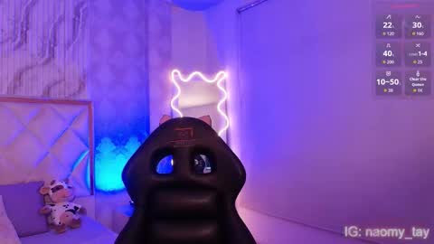 Naomy  online show from November 23, 3:50 am