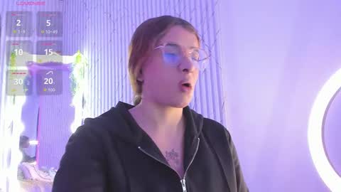 Naomy  online show from March 20, 3:33 am