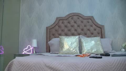 Naomi Brand online show from September 24, 10:29 am