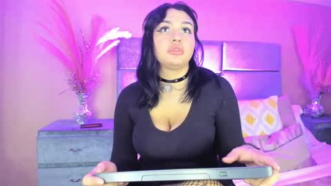 Naomy online show from April 22, 8:43 pm