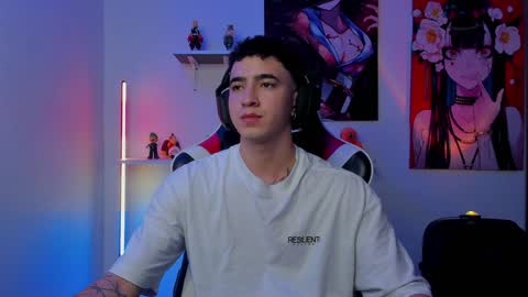 sebastian online show from December 3, 4:03 am