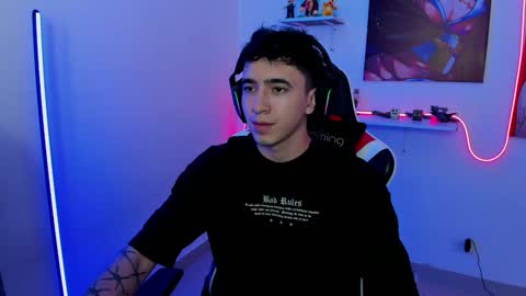 sebastian online show from February 6, 10:15 am