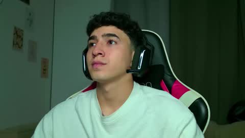 sebastian online show from October 1, 4:18 am